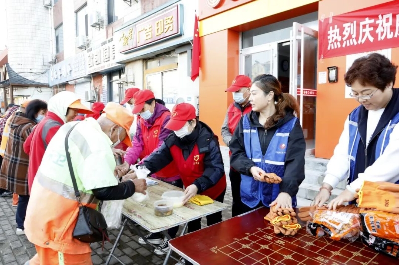 海峰路上這碗愛心粥，一熬就是7年